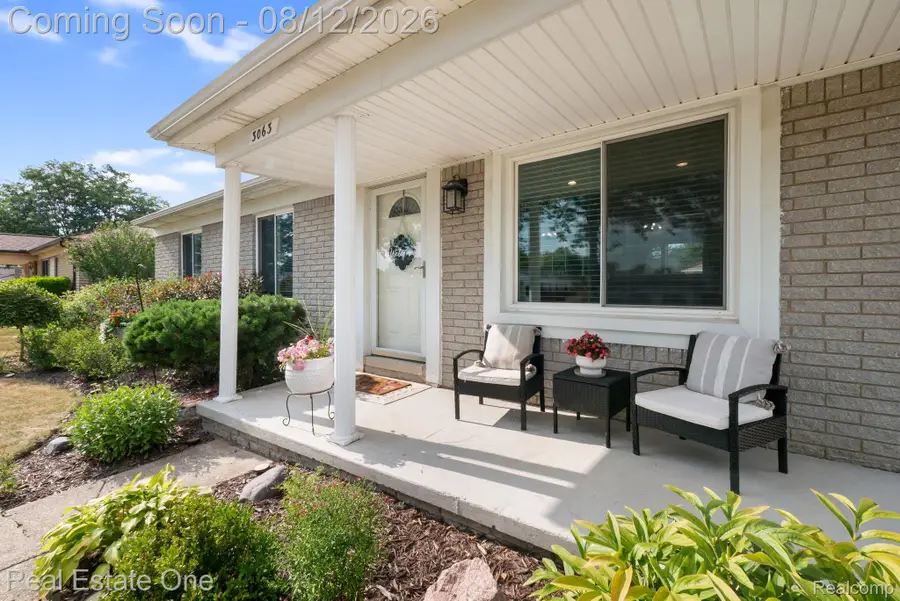 3063 Eunice Drive, Sterling Heights, MI 48310 - #2