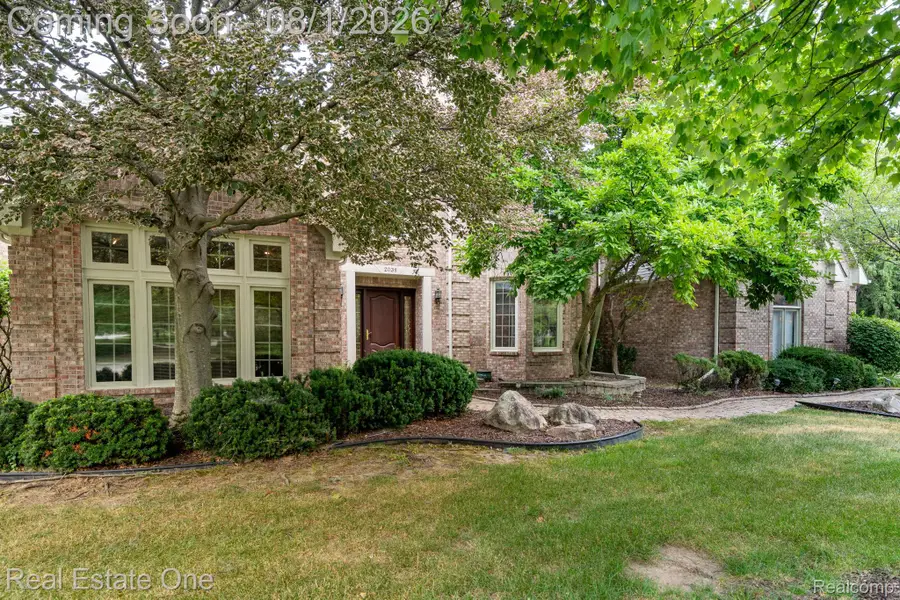 2038 Haverford Drive, Troy, MI 48098 - #2
