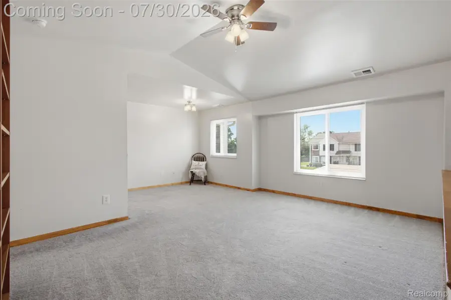 17447 Utica Oaks Lane, Roseville, MI 48066 - #3