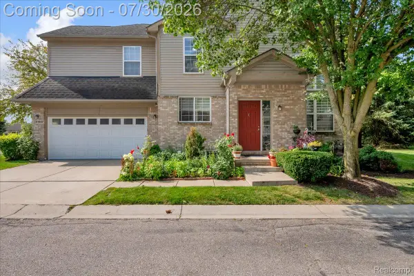 41447 Glade Road, Canton, MI 48187