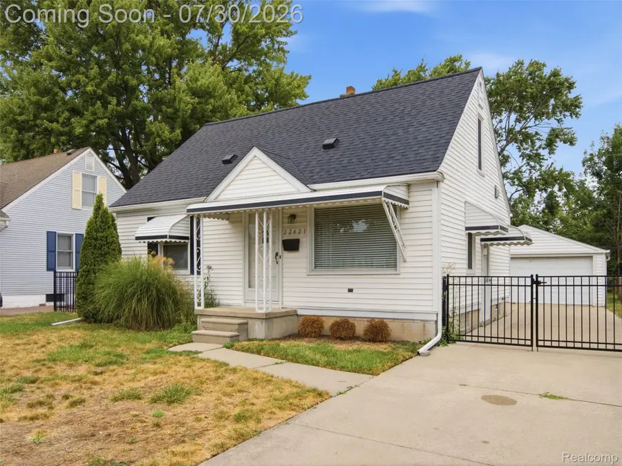 22421 Revere Street, Saint Clair Shores, MI 48080 - #3