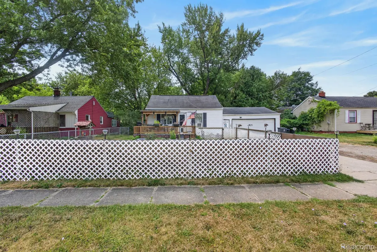 3308 Leith Street, Flint, MI 48506 - #1