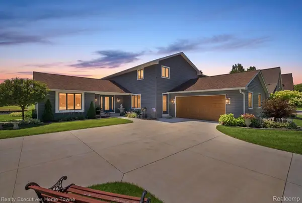 2900 Woodstock Circle, PortHuron, MI 48060