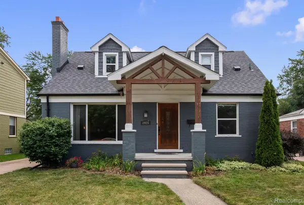 2925 Benjamin Avenue, RoyalOak, MI 48073