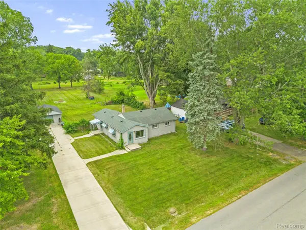 22961 Koths Street, Taylor, MI 48180