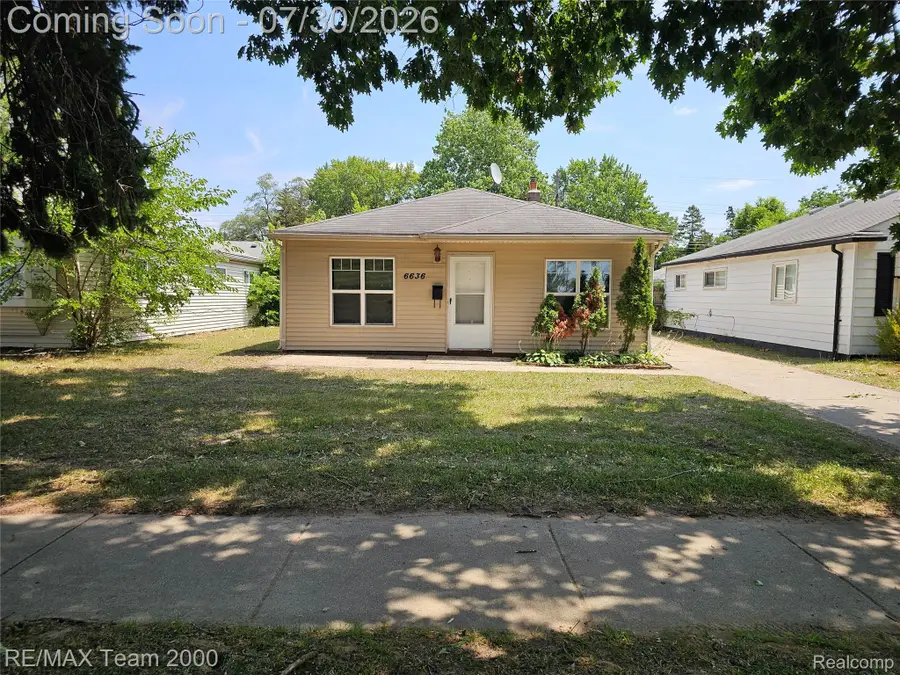6636 N Waverly Street, Dearborn Heights, MI 48127 - #2