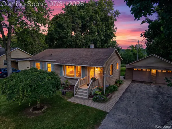 5271 Main Street, Dryden, MI 48428