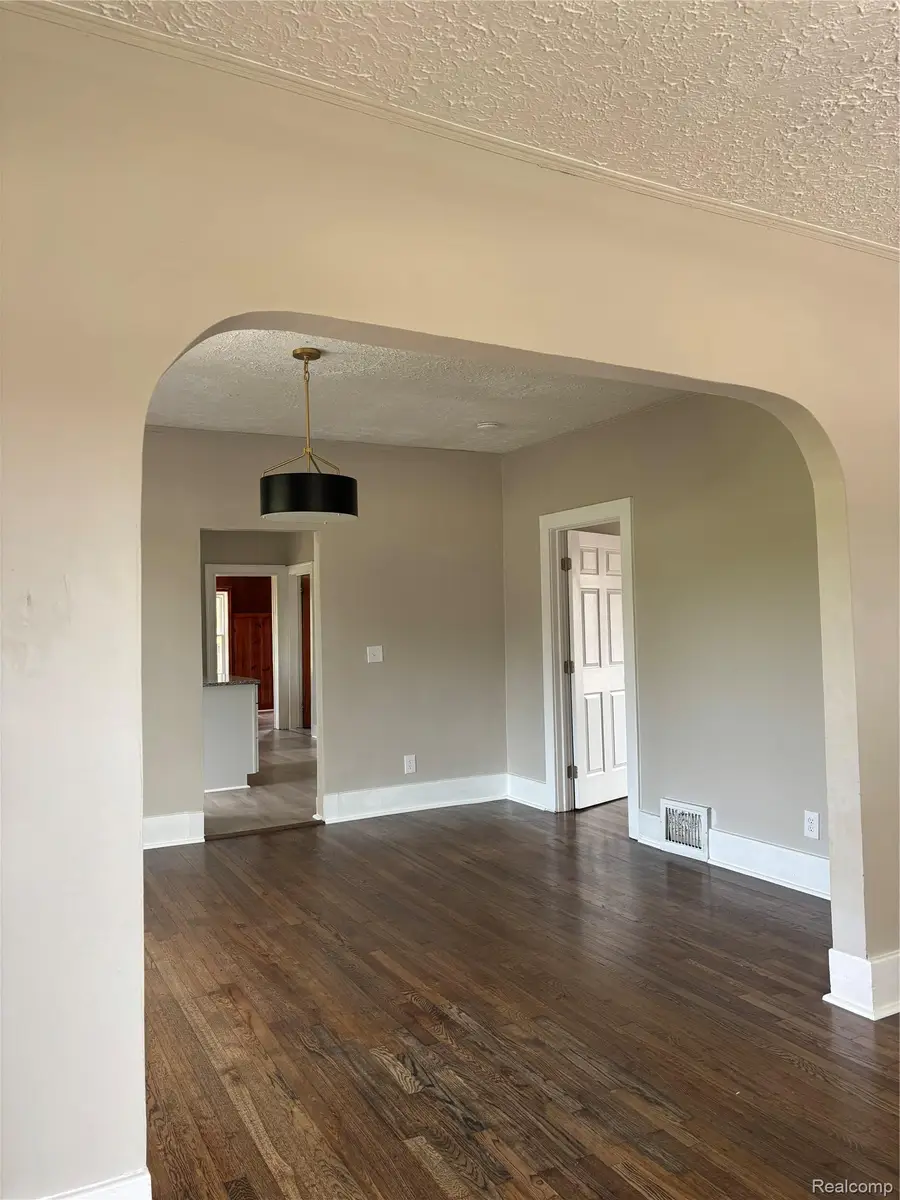 850 Montie Road, Lincoln Park, MI 48146 - #3