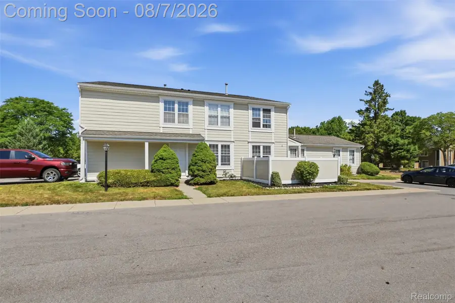 39625 Village Wood Lane, Novi, MI 48375 - #2