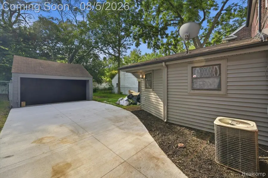 16712 Glastonbury Road, Detroit, MI 48219 - #3