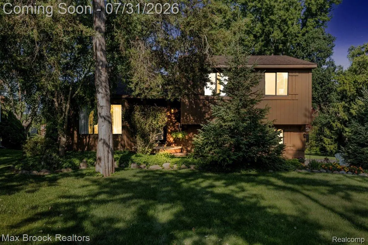 1580 Mercedes Street, West Bloomfield, MI 48324 - #1