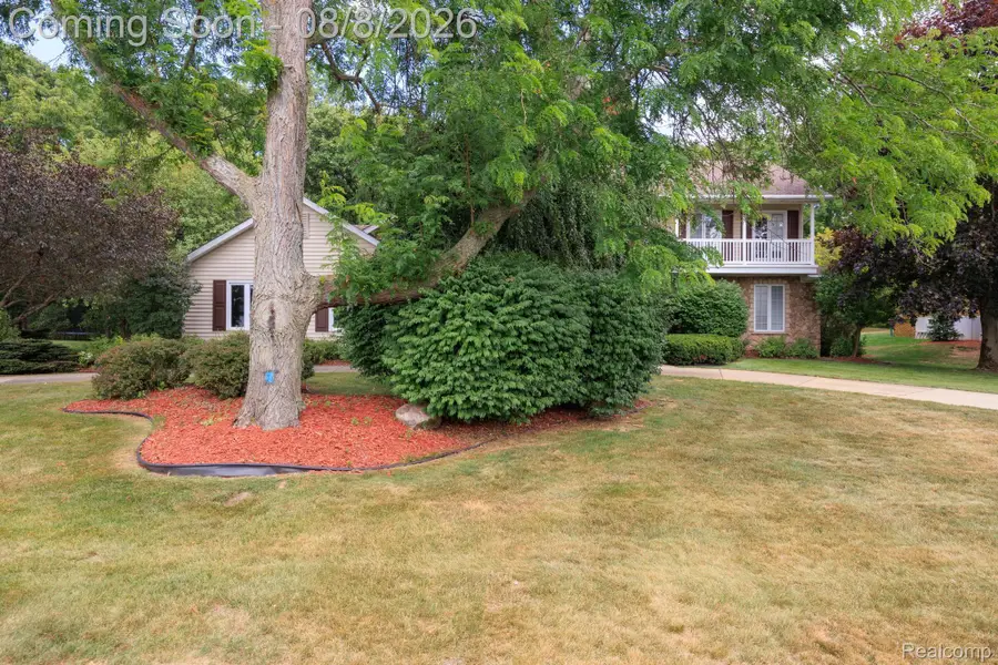 9705 Burning Tree Drive, Grand Blanc, MI 48439 - #2