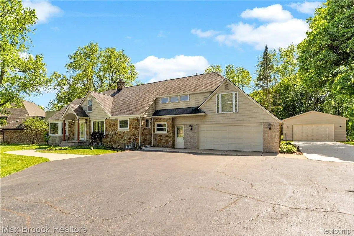 43747 Woodward Avenue, Bloomfield Hills, MI 48302 - #1