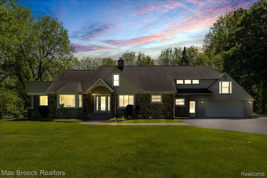 43747 Woodward Avenue, Bloomfield Hills, MI 48302 - #3