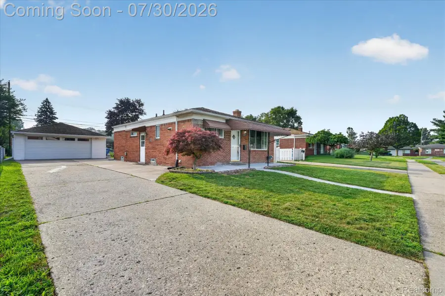 11252 Marsha Place, Warren, MI 48089 - #2