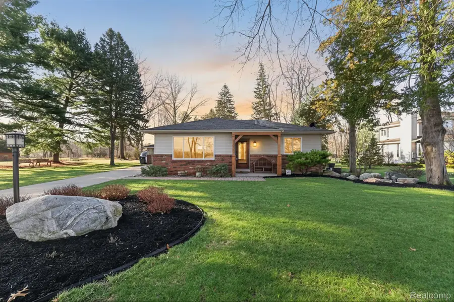 4357 Skusa Drive, Brighton, MI 48116 - #2
