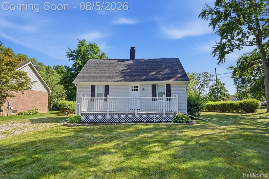 8250 Speedway Drive, Utica, MI 48317 - #2