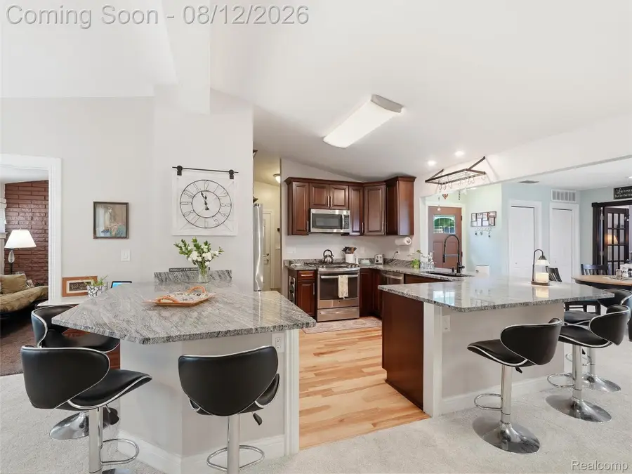 1640 Beverly Boulevard, Walled Lake, MI 48390 - #3