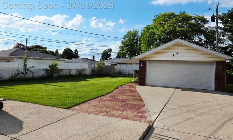 8577 Christine Street, Warren, MI 48093 - #3
