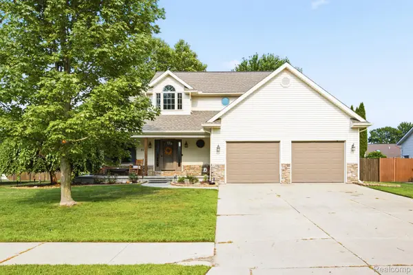 517 Kelli Avenue, Marysville, MI 48040