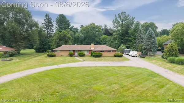 1779 Orchard Lane, BloomfieldHills, MI 48301