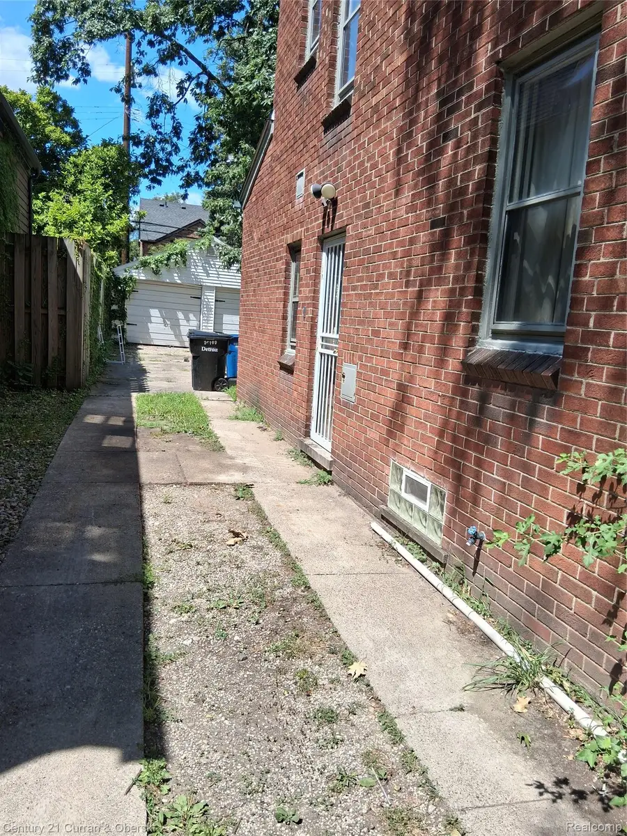 20193 Briarcliff Road, Detroit, MI 48221 - #2
