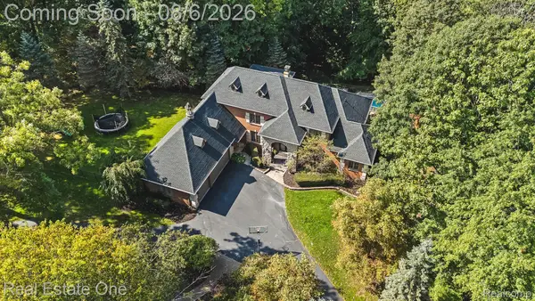 7798 Fieldstone Ridge, Clarkston, MI 48348