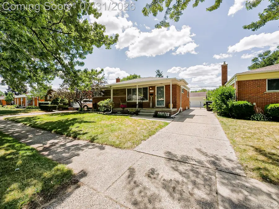 1218 Cynthia Avenue, Madison Heights, MI 48071 - #3