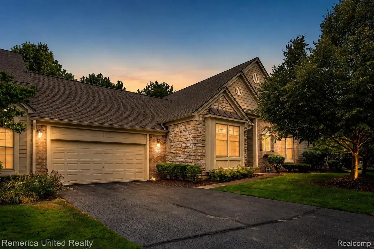 16766 Lochmoor Circle W, Northville, MI 48168 - #1