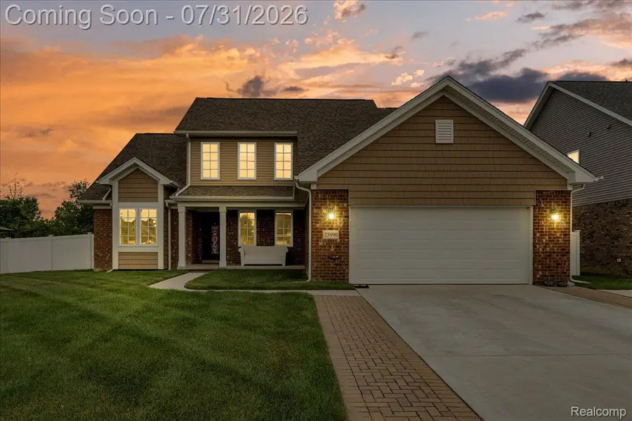 23990 Pennington Lane, Brownstown, MI 48134 - #2