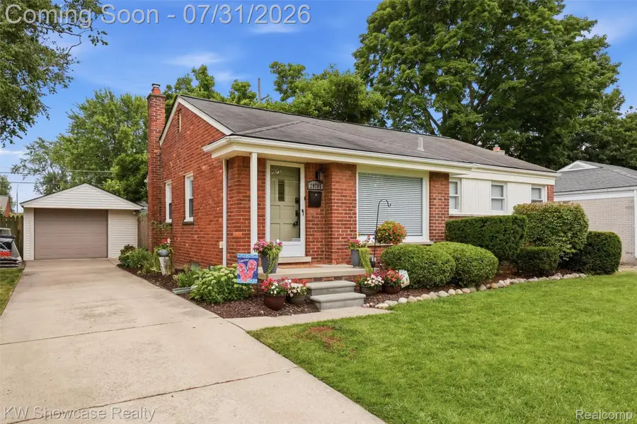 29705 Macintyre Street, Livonia, MI 48150 - #2
