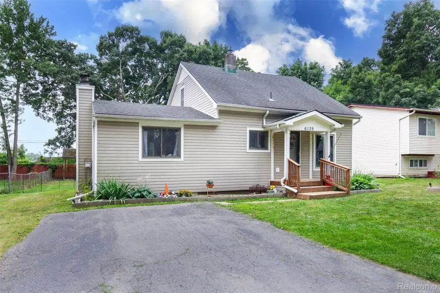 6129 Southward Avenue, Waterford, MI 48329 - #2