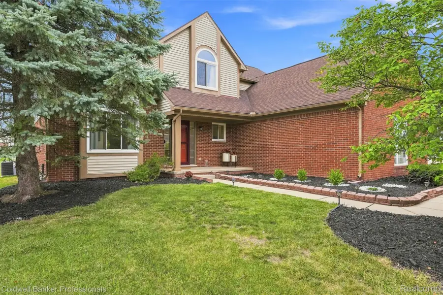 359 Savannah Drive, Canton, MI 48187 - #2