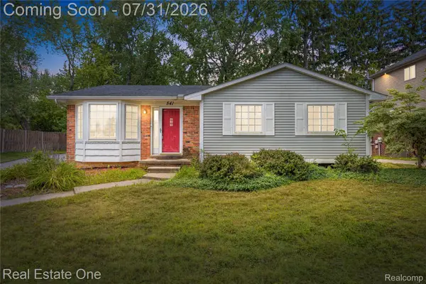 541 Curzon Road, RochesterHills, MI 48307