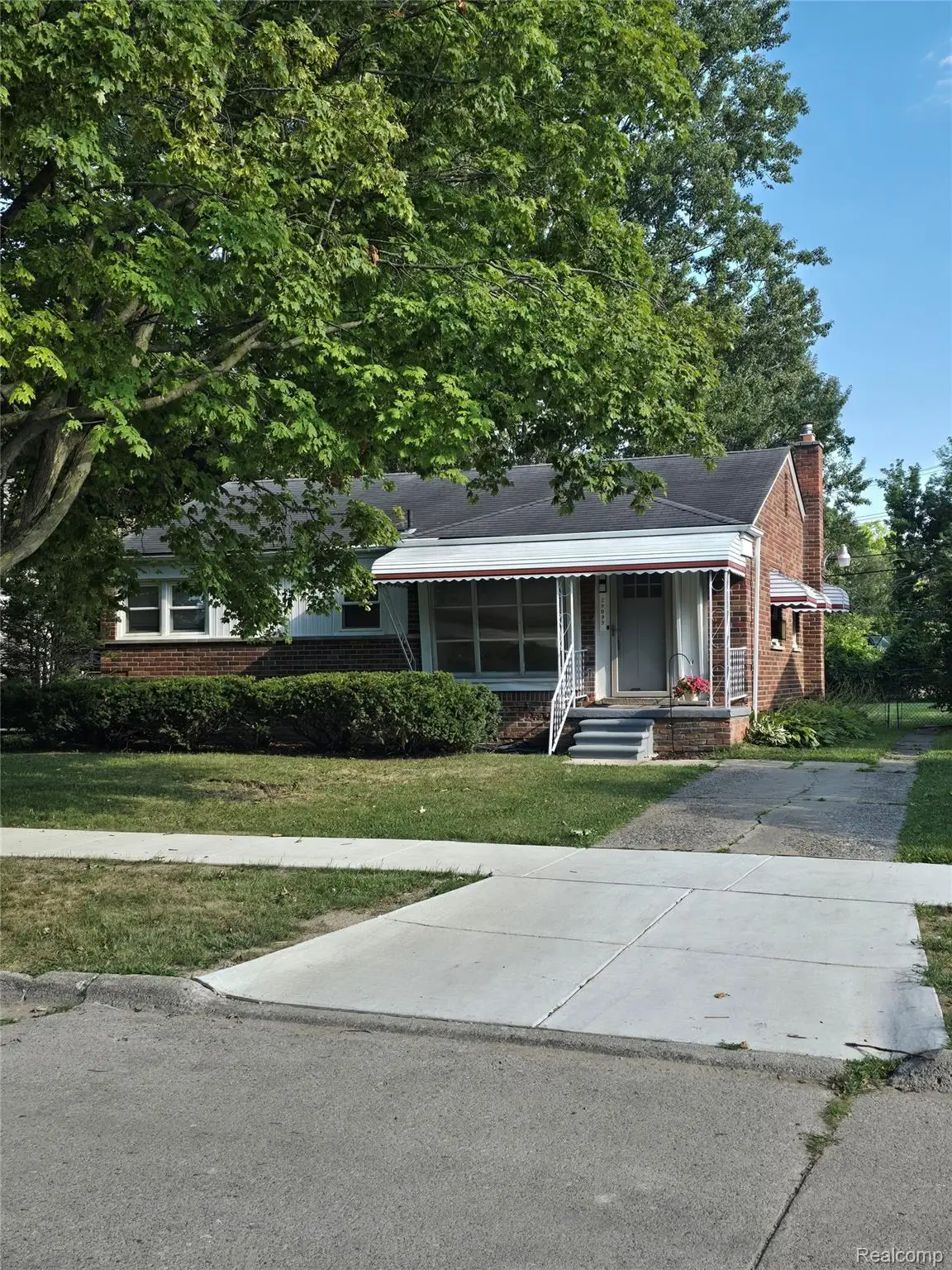 29093 Emerson Street, Inkster, MI 48141 - #1