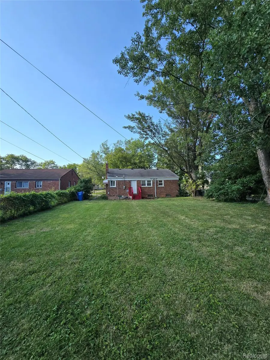 29093 Emerson Street, Inkster, MI 48141 - #3