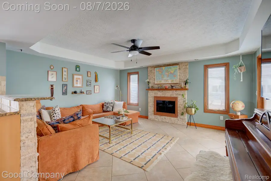 8926 Independence Drive, Sterling Heights, MI 48313 - #3