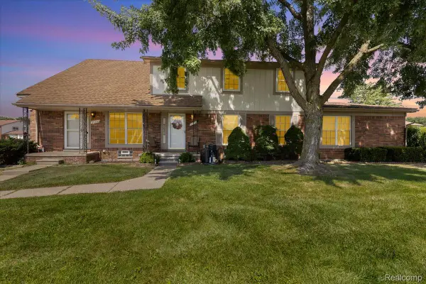 35352 Tall Oaks Drive, SterlingHeights, MI 48312