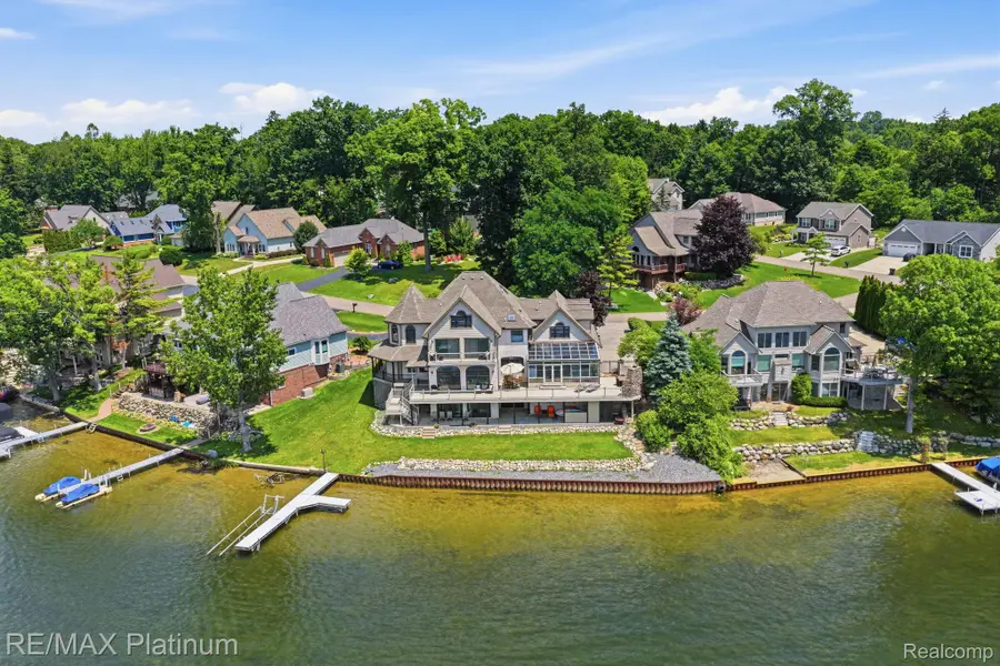 997 Thompson Shore Drive, Howell, MI 48843 - #2