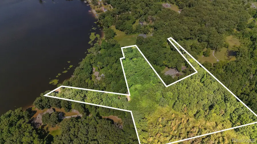 0 E Coon Lake Trail, Howell, MI 48843 - #3