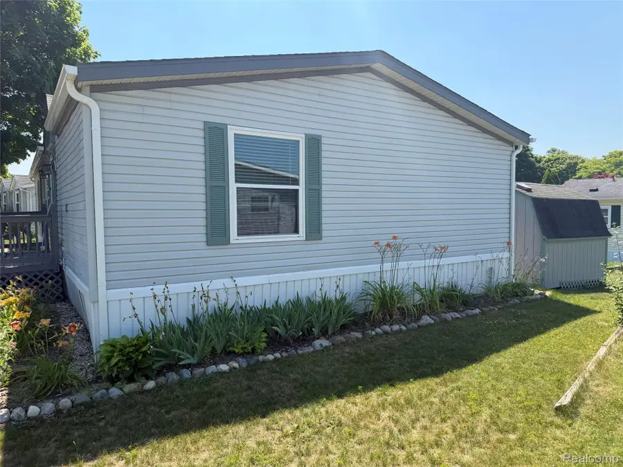 2500 Mann Road, Clarkston, MI 48346 - #3