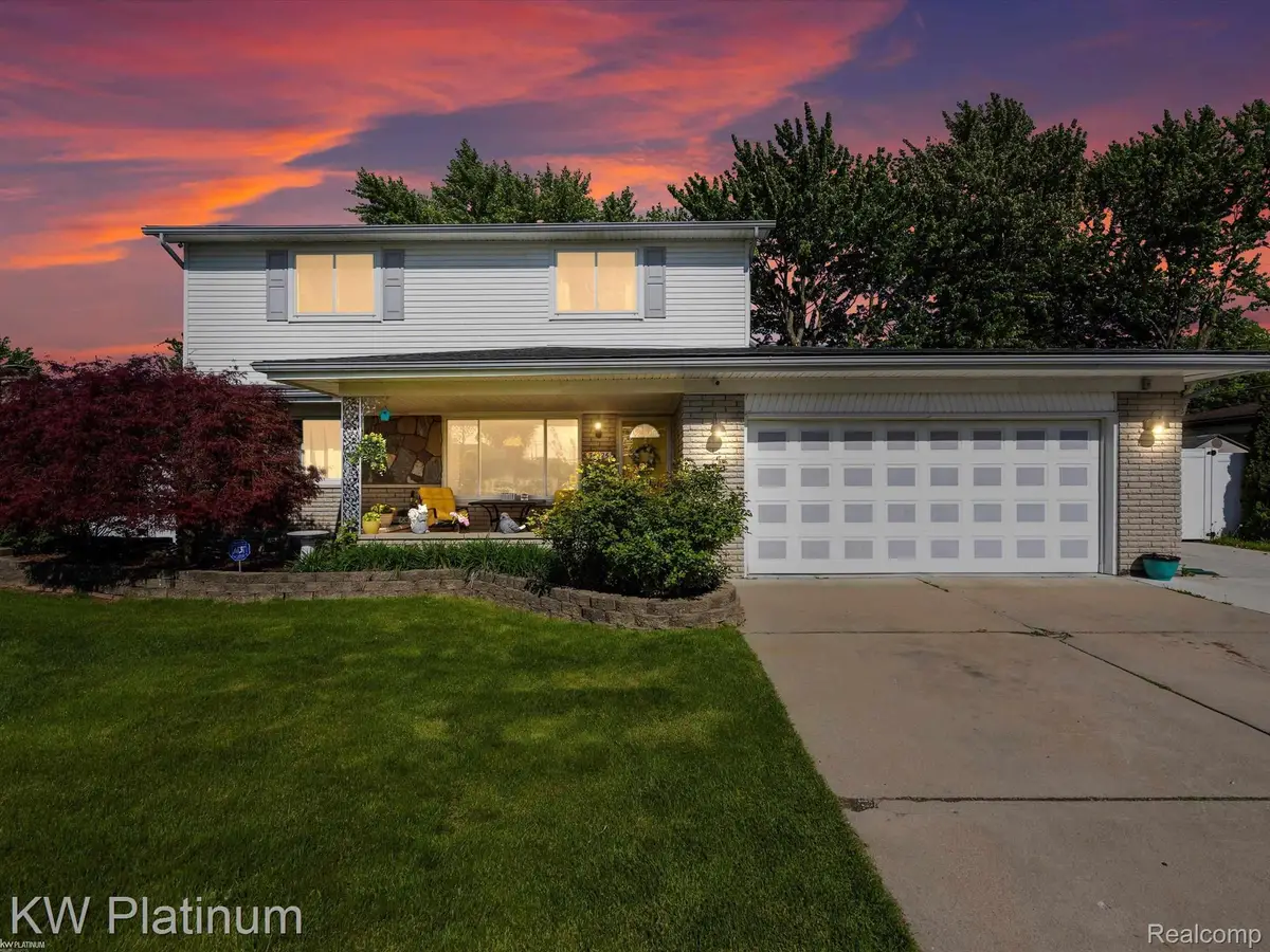 34126 Dryden Drive, Sterling Heights, MI 48312 - #1