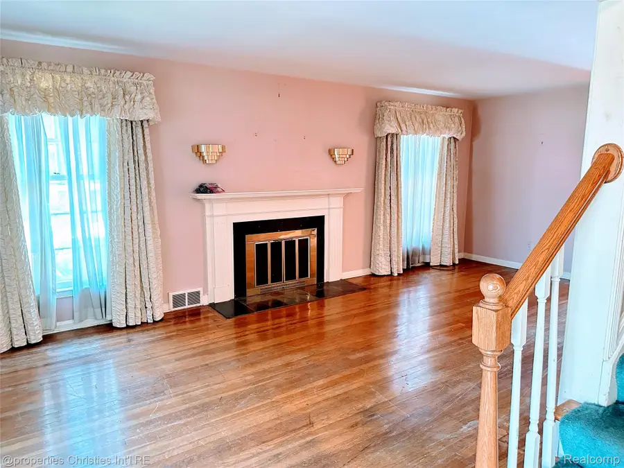 16524 Rosemont Avenue, Detroit, MI 48219 - #2