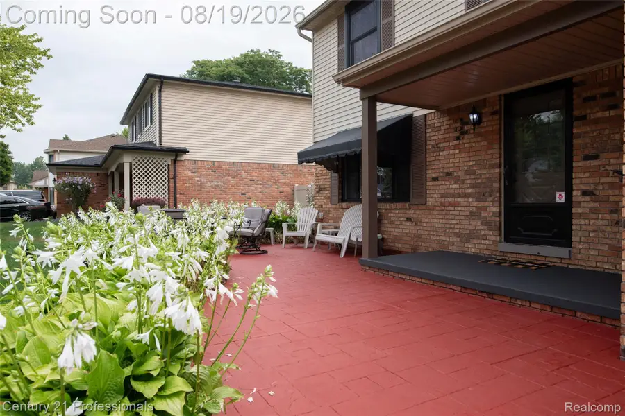 40438 Page Drive, Sterling Heights, MI 48313 - #3