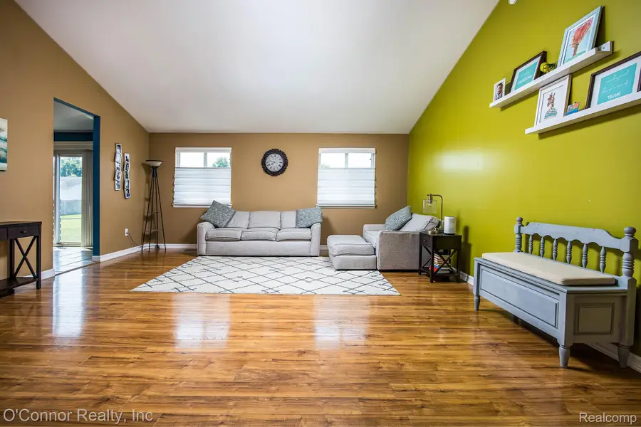 1327 Maddison Avenue, Marysville, MI 48040 - #3