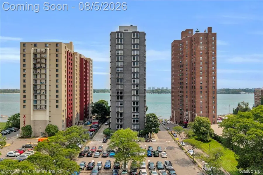 8200 E Jefferson Avenue, Detroit, MI 48214 - #2