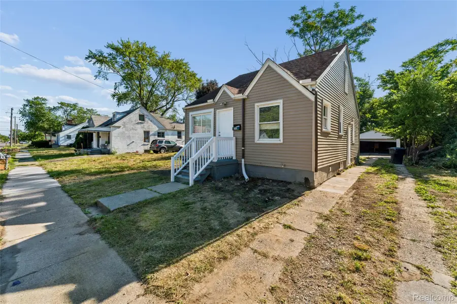 9342 Abington Avenue, Detroit, MI 48228 - #2