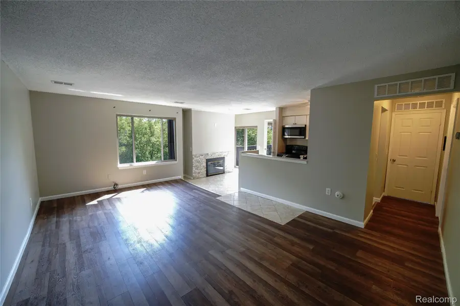 8365 Pontiac Lake Road #12, White Lake, MI 48386 - #3