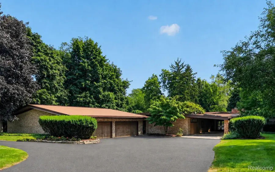 1425 Clarendon Road, Bloomfield, MI 48302 - #3