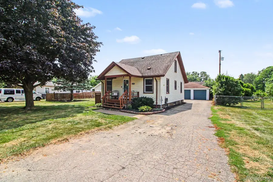 2036 Cecil Drive, Troy, MI 48083 - #3